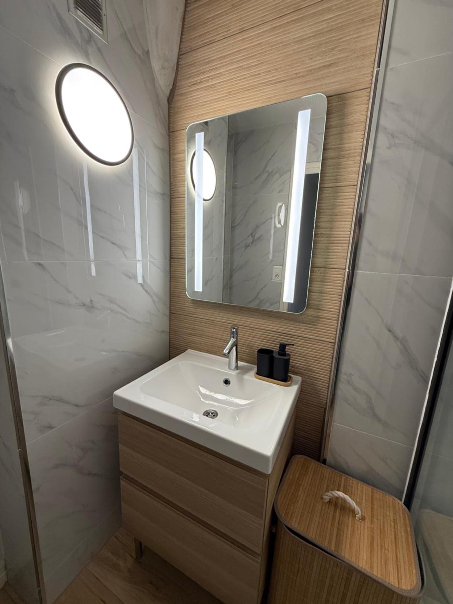 Superbe Duplex Avec Parking Gratuit Διαμέρισμα Γκρενόμπλ Εξωτερικό φωτογραφία